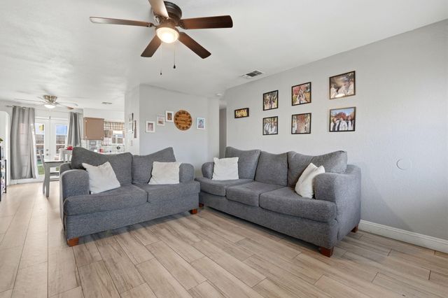 13069 Quinto Court, Cutler, CA 93615