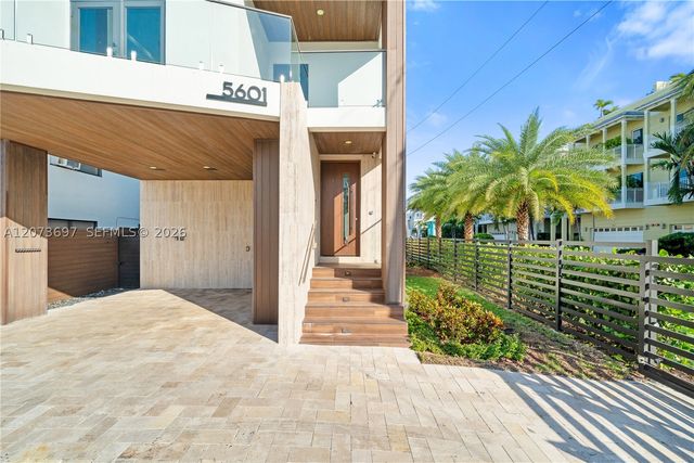 5601 N Ocean Dr, Hollywood, FL 33019