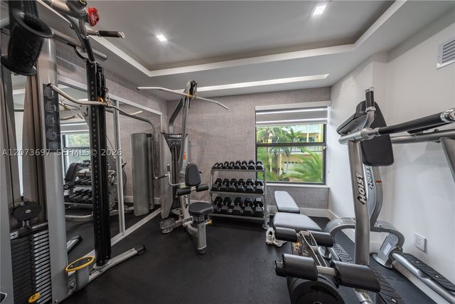5601 N Ocean Dr, Hollywood, FL 33019