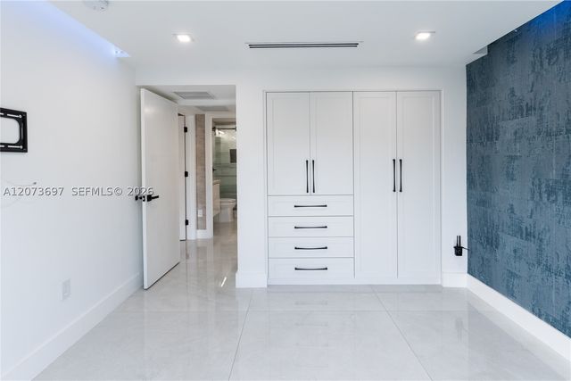 5601 N Ocean Dr, Hollywood, FL 33019