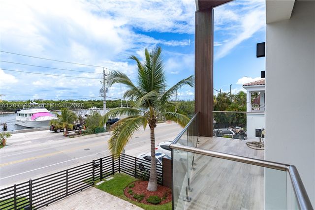5601 N Ocean Dr, Hollywood, FL 33019