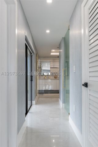 5601 N Ocean Dr, Hollywood, FL 33019