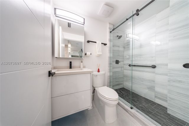 5601 N Ocean Dr, Hollywood, FL 33019