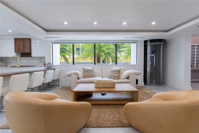 5601 N Ocean Dr, Hollywood, FL 33019