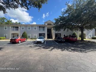 6069 MAGGIES Circle, 113, Jacksonville, FL 32244