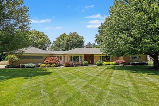 757 N Kalamazoo Avenue, Marshall, MI 49068