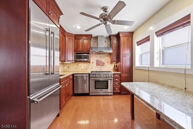 7 Henderson St, Passaic City, NJ 07055