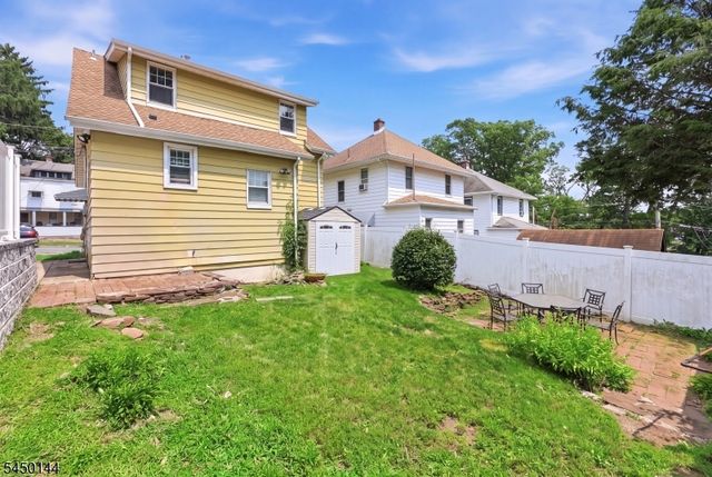 7 Henderson St, Passaic City, NJ 07055