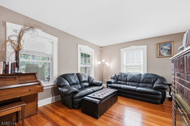 7 Henderson St, Passaic City, NJ 07055