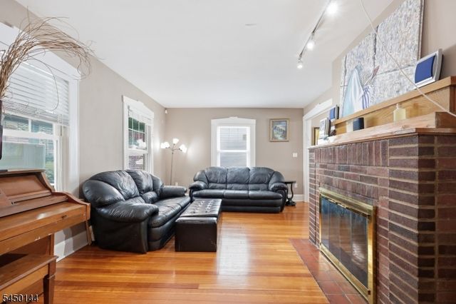 7 Henderson St, Passaic City, NJ 07055