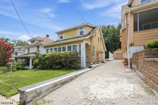 7 Henderson St, Passaic City, NJ 07055