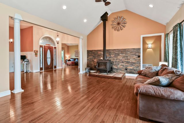 3430 Us Highway 160, Walnut Shade, MO 65771