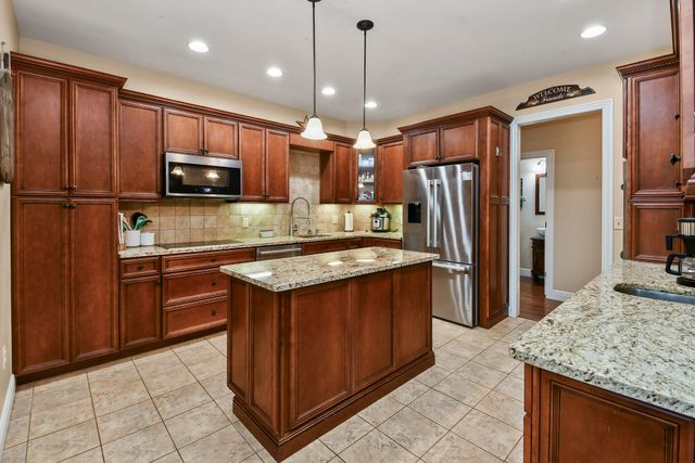 3430 Us Highway 160, Walnut Shade, MO 65771