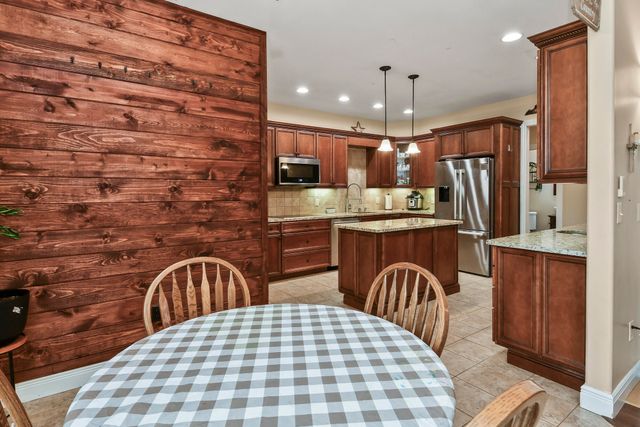 3430 Us Highway 160, Walnut Shade, MO 65771