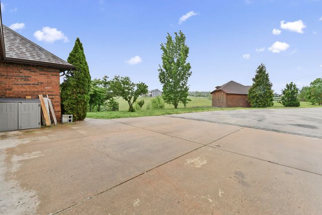 3430 Us Highway 160, Walnut Shade, MO 65771