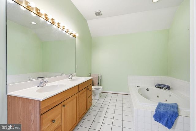 1150 LITTLE CREEK RD, Chester, MD 21619