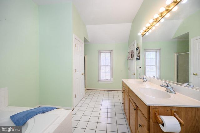 1150 LITTLE CREEK RD, Chester, MD 21619