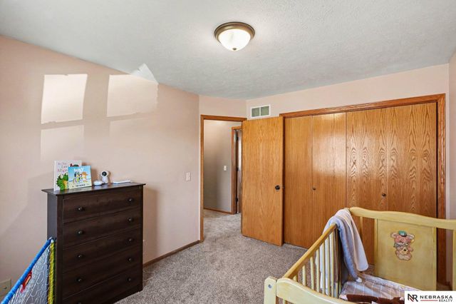 2620 SW 15th Street, Lincoln, NE 68522