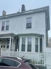 13 Stafford St, Boston, MA 02119