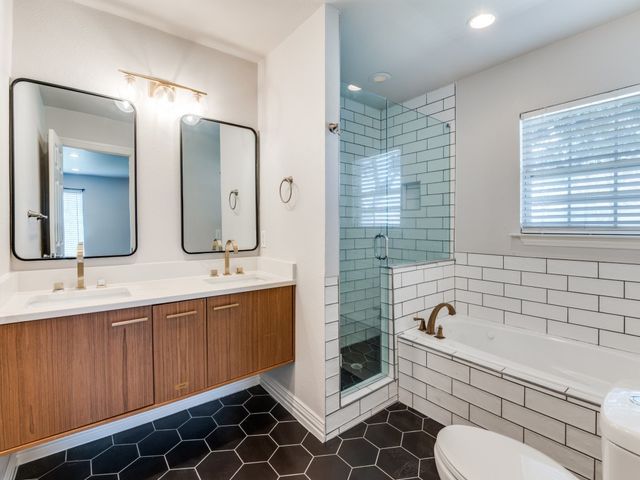 806 Knott Place, Dallas, TX 75208