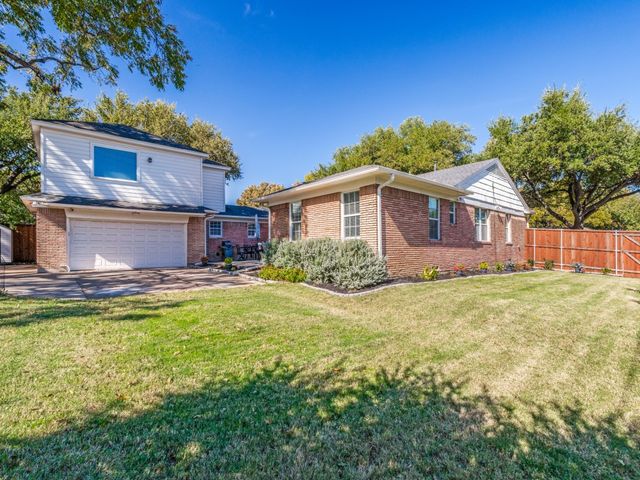 806 Knott Place, Dallas, TX 75208
