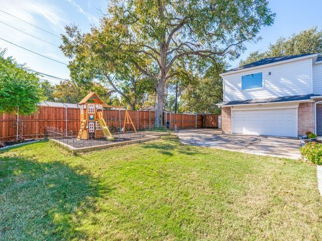 806 Knott Place, Dallas, TX 75208