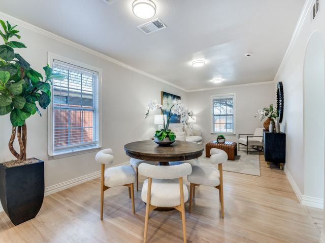 806 Knott Place, Dallas, TX 75208