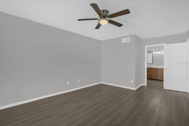 595 QUEENSBRIDGE DRIVE, Lake Mary, FL 32746