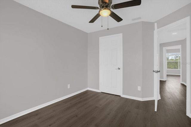 595 QUEENSBRIDGE DRIVE, Lake Mary, FL 32746