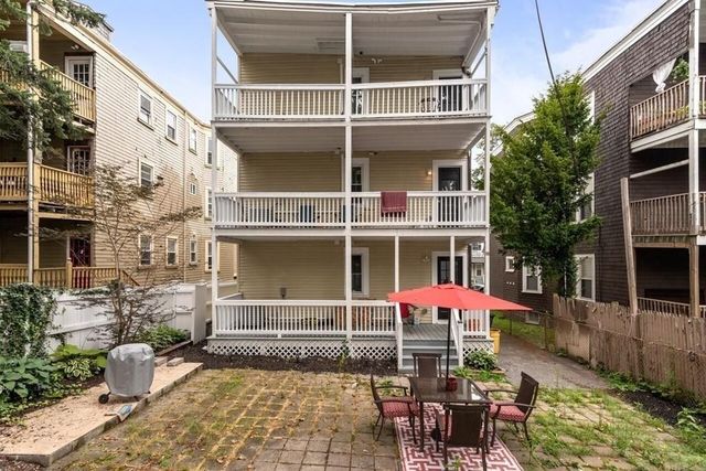 389 Centre St 1, Boston, MA 02122