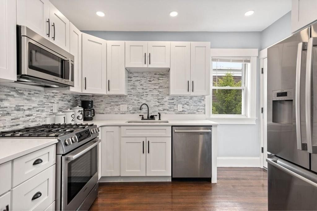 389 Centre St 1, Boston, MA 02122