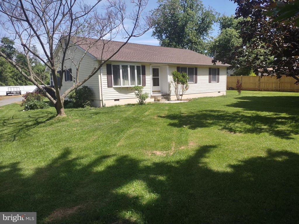 108 CONNECTOR RD, Martinsburg, WV 25405