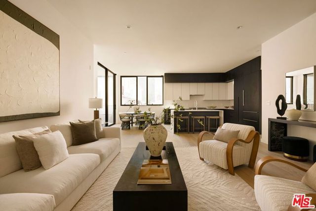 1264 N Harper Avenue 202, West Hollywood, CA 90046