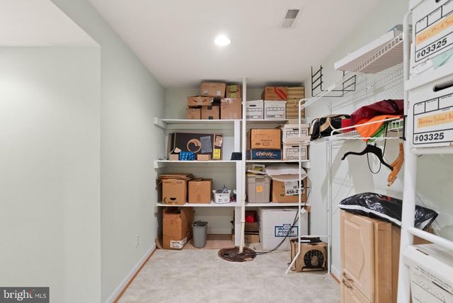 15409 EAGLE TAVERN LN, Centreville, VA 20120