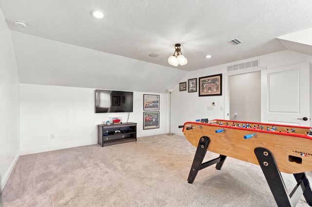 6034 Ludwig Street, Powell, OH 43065