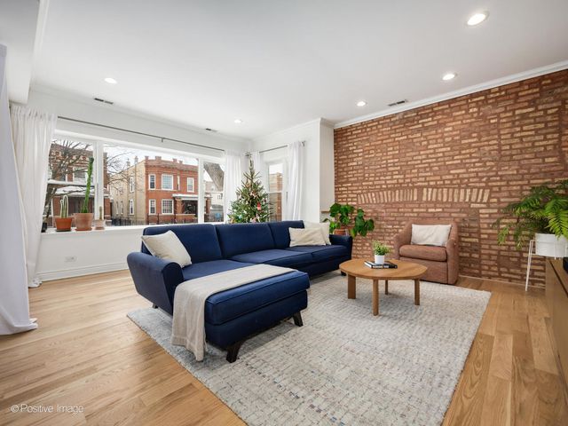 2537 N HAMLIN Avenue 1N, Chicago, IL 60647