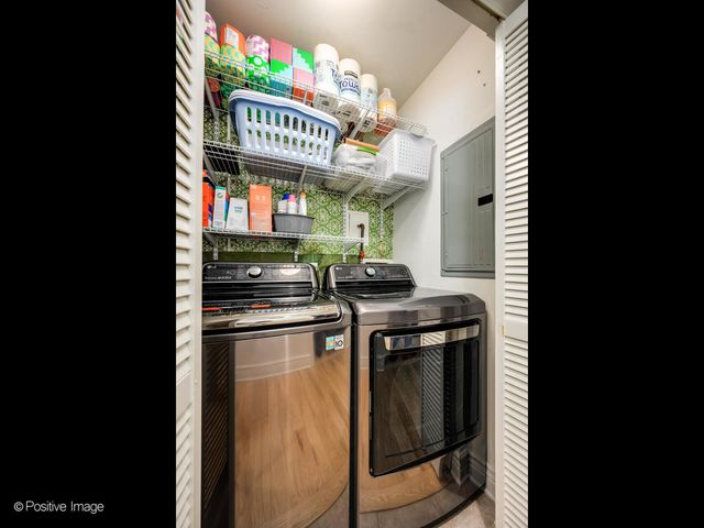 2537 N HAMLIN Avenue 1N, Chicago, IL 60647