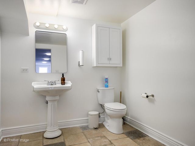 2537 N HAMLIN Avenue 1N, Chicago, IL 60647