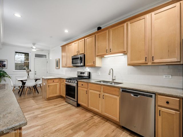 2537 N HAMLIN Avenue 1N, Chicago, IL 60647