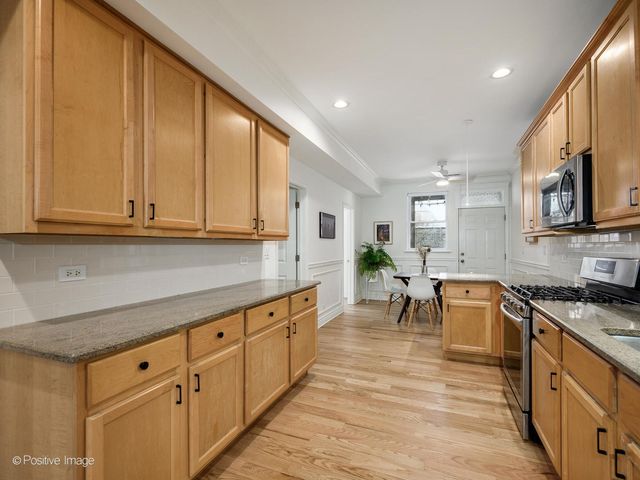 2537 N HAMLIN Avenue 1N, Chicago, IL 60647