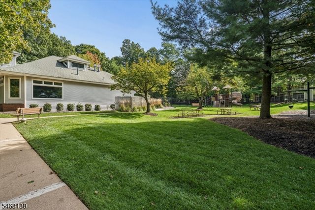 118 Brookside Ln, Mount Arlington Boro, NJ 07856