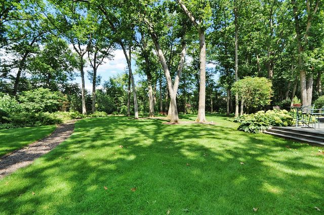 1970 Windridge Drive, Lake Forest, IL 60045