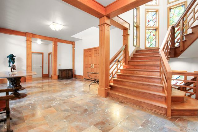99 Moseman Avenue, Katonah, NY 10536