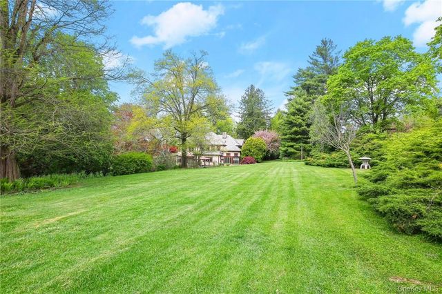 99 Moseman Avenue, Katonah, NY 10536