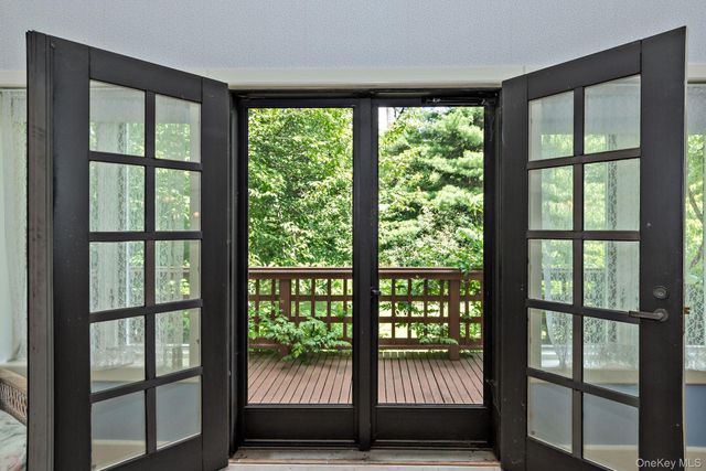 99 Moseman Avenue, Katonah, NY 10536