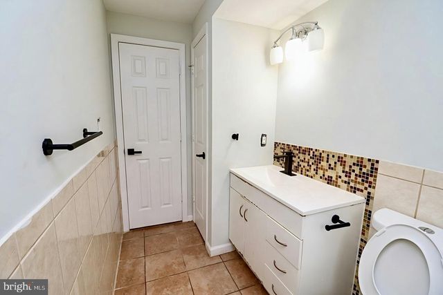 5512 AXTON CT, Lanham, MD 20706