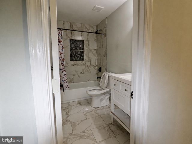 5512 AXTON CT, Lanham, MD 20706