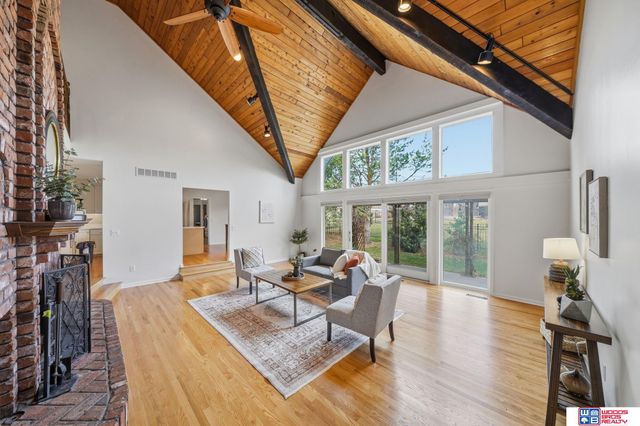 6030 Minter Lane, Lincoln, NE 68516