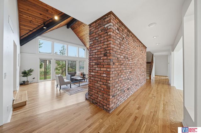 6030 Minter Lane, Lincoln, NE 68516