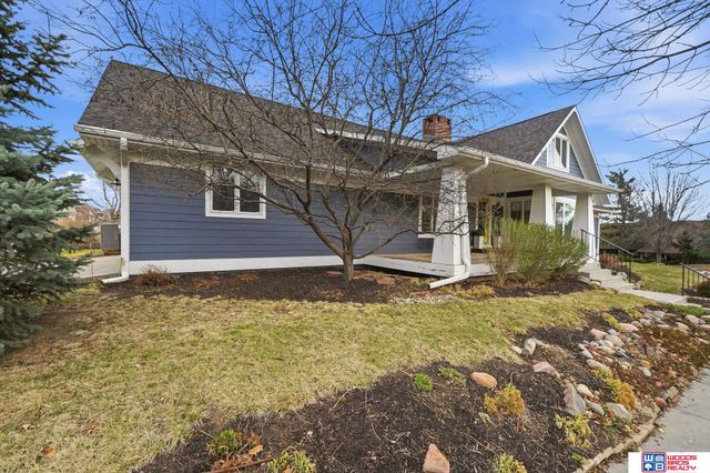 6030 Minter Lane, Lincoln, NE 68516